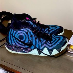 Kyrie 4